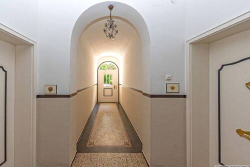 Treppenhaus - Etagenwohnung mit 95,00 m&sup2; in Kiel zur Miete