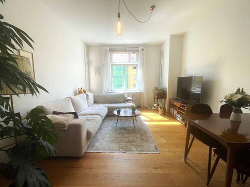Wohnzimmer - Foto 1 - 3 Zimmer Etagenwohnung zum Kaufen in Nürnberg