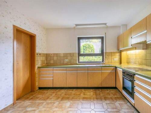 Küche - Mehrfamilienhaus, Wohnhaus mit 263,00 m² in Köln zum Kaufen