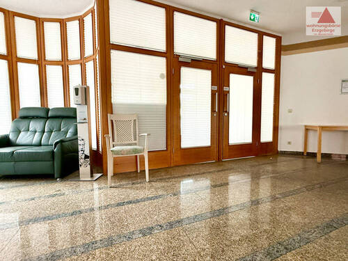 Eingangsbereich EG - Büro mit 344,00 m&sup2; in Elterlein zur Miete