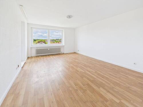 Wohn-/Esszimmer - 
