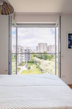 Blick vom Schlafzimmer in den Park - 