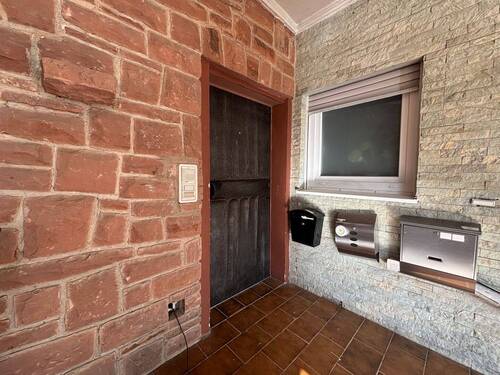 Zugang Wohnungen DG - 