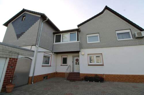 Vordersansicht01 - 6 Zimmer Mehrfamilienhaus, Wohnhaus in Ludwigshafen am Rhein