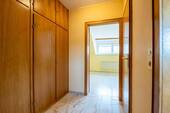 18378 Flur - 