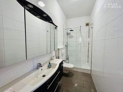 Badezimmer - bezugsfertige Eigentumswohnung mit Einbauküche und modernem Bad in guter Lage!