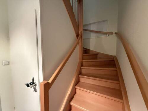 Treppenaufgang ins Obergeschoss - 