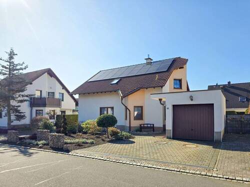 Außenansicht - 5 Zimmer Einfamilienhaus zum Kaufen in Borsdorf