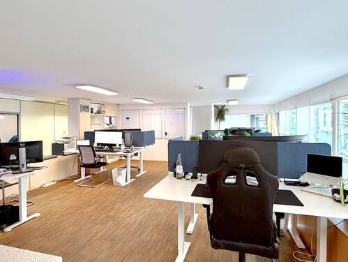 Büro Großraum - Büro mit 118,20 m&sup2; in Düsseldorf zum Kaufen