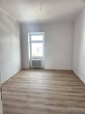 Zimmer 3 - 3 Zimmer Etagenwohnung in Würzburg
