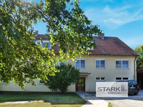 Außenansicht.jpg - Frische Luft und freier Blick statt Lärm und Asphalt - helle Wohnung auf einem Aussiedlerhof!