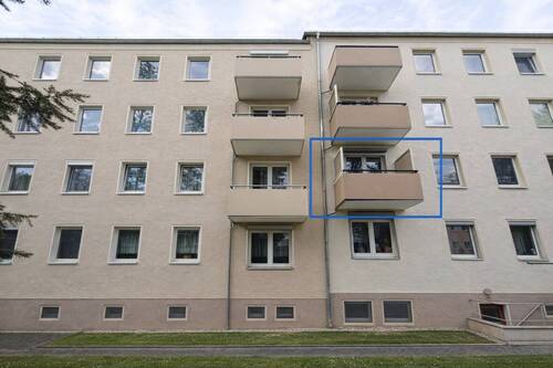 Fassadenansicht - 4 Zimmer Etagenwohnung zum Kaufen in Zeitz