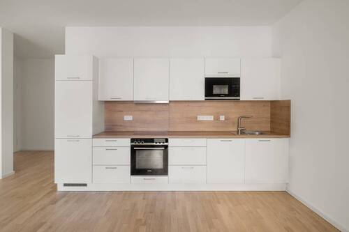 Einbauküche - 2 Zimmer Etagenwohnung zum Kaufen in Berlin
