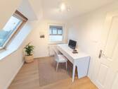 Homeoffice (oder Schlafzimmer) - 