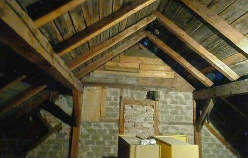 Dachboden ausbaufähig - 