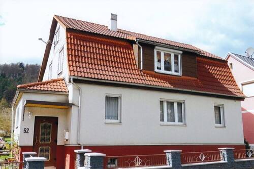 Hausansicht/Straßenansicht - 6 Zimmer Mehrfamilienhaus, Wohnhaus zum Kaufen in Frankenblick