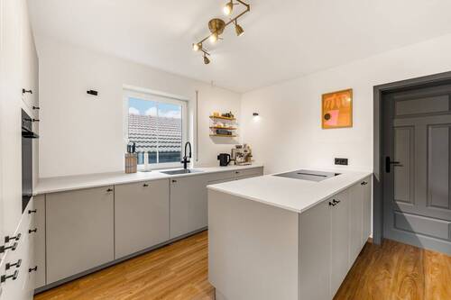 Küche (EG) - 1 Zimmer Mehrfamilienhaus, Wohnhaus in Weiding/Dalking