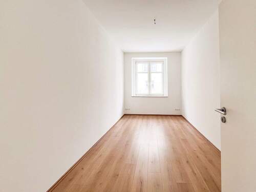 Kinder- oder Arbeitszimmer - 