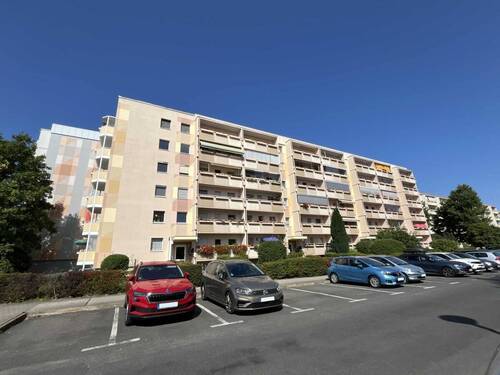 Ansicht von der Straße - Drei-Zi.-Wohnung Nähe TU Dresden