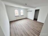 Schlafzimmer mit Ankleide - Etagenwohnung mit 112,00 m&sup2; in Backnang zum Kaufen