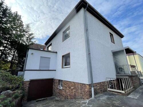 Seitenansicht inkl. Garage - 