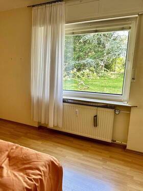 Schlafzimmer EG - 