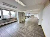 8.jpg - ca. 400,00 m² Büroetage im 3.OG mit eigener Küche und WC