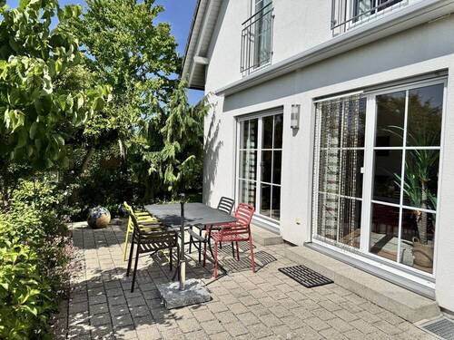 Terrasse mit Abendsonne - 