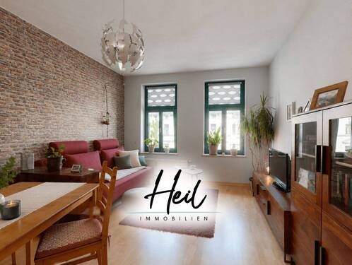 Wohnzimmer - Vermietete 2-Zimmer-Wohnung mit Einbauküche und Badewanne 