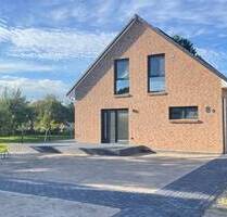 IHR NEUES URLAUBSDOMIZIL AN DER OSTSEE*2 WOHNUNGEN*RUHIGE LAGE NAHE HAFEN*ZWEIFAMILIENHAUS - Barth Siedlung