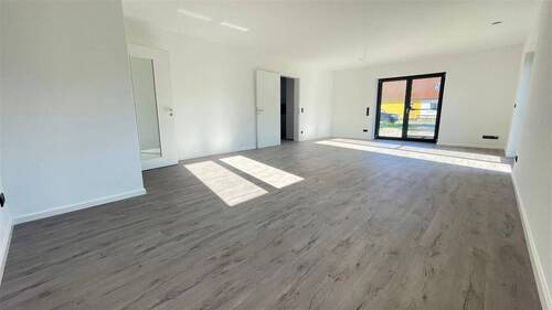 EG Wohnzimmer - Mehrfamilienhaus, Wohnhaus mit 193,00 m² in Barth zum Kaufen