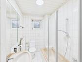 Badezimmer OG kl. Wohnung - 