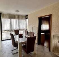 ** Gepflegte 3 Zimmer-Wohnung mit Balkon und Tiefgaragenstellplatz in zentraler Lage ** - Mannheim Rheinau