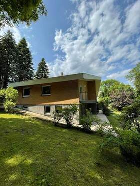 Südseite - 8 Zimmer Einfamilienhaus zum Kaufen in Wennigsen