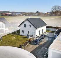 Neuwertiges Einfamilienhaus (Bj. 2020) mit großzügigem Grundstück in Pemfling! - Pemfling / Großbergerdorf