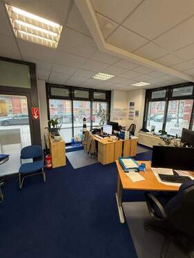 PHOTO-2025-10-21-09-07-01 (1) - 