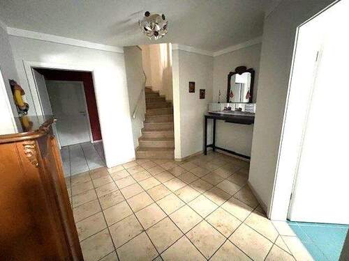 UG - Diele / Eingangsbereich - 6 Zimmer Doppelhaushälfte zum Kaufen in Reichertshausen