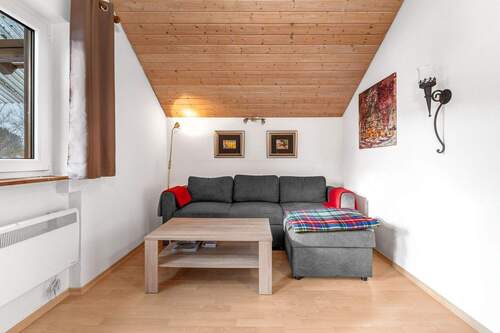 Wohn-/Esszimmer - 2 Zimmer Etagenwohnung zum Kaufen in Grafenwiesen