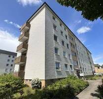 Frisch renovierte 2 Zimmer-Wohnung mit Loggia in zentraler Lage - Uetersen