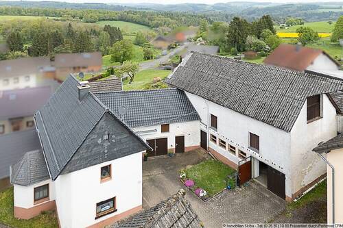 viel Platz in den Nebengebäuden - 6 Zimmer Einfamilienhaus in Blankenheim-Hüngersdorf