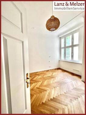 helles Zimmer - 