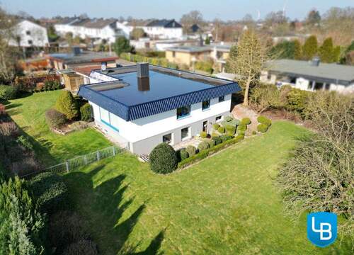 Winkelbungalow mit großem Grundstück - 4 Zimmer Bungalow zur Miete in Gettorf