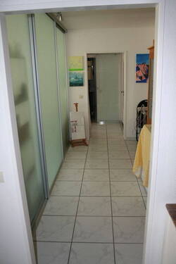 Wohnungsflur (ca. 5m x 2m) - Etagenwohnung mit 60,00 m&sup2; in Konstanz zum Kaufen