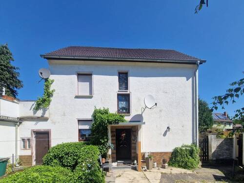 Ansicht Objekt - Solides Häuschen in ländlicher Idylle