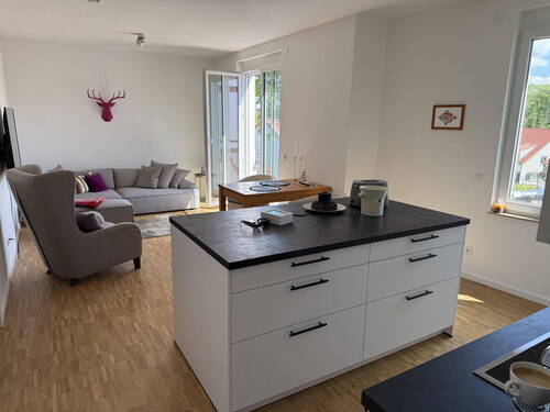 Blick ins Wohnzimmer - 