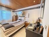 Schlafzimmer EG - 