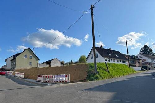 Ansicht Kreuzung - Grundstück zum Kaufen in Bornheim