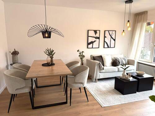Wohn/Esszimer - Einziehen und Wohlfühlen - Moderne 3 ZKB mit Garage zum Verkauf!