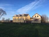 Vierseitenhof - Mehrfamilienhaus, Wohnhaus mit 578,00 m&sup2; in Schönefeld zum Kaufen