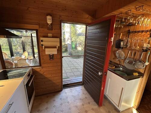  Küche mit Ausgang - 